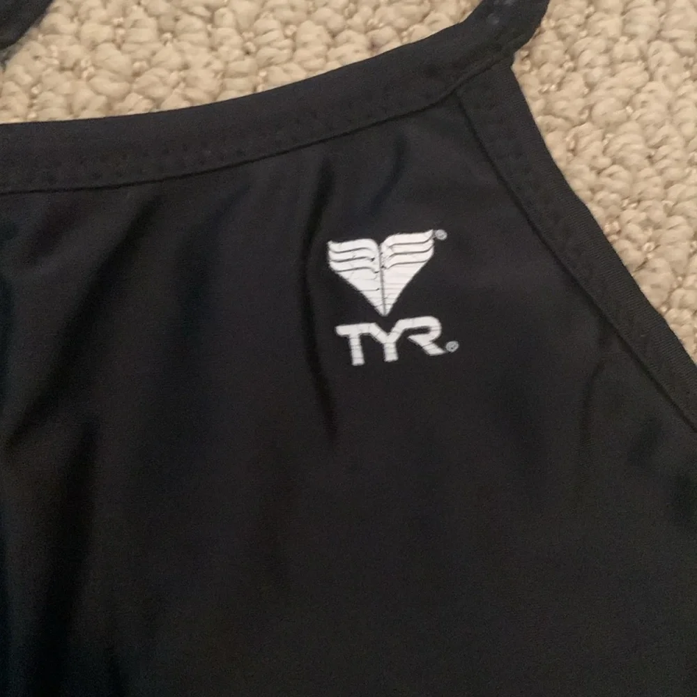 TYR swim suit see measurements - Picture 2 of 4